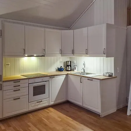 3 Bedroom Pet Friendly In