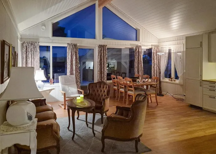 3 Bedroom Pet Friendly In *