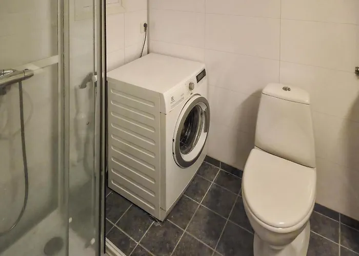3 Bedroom Pet Friendly In