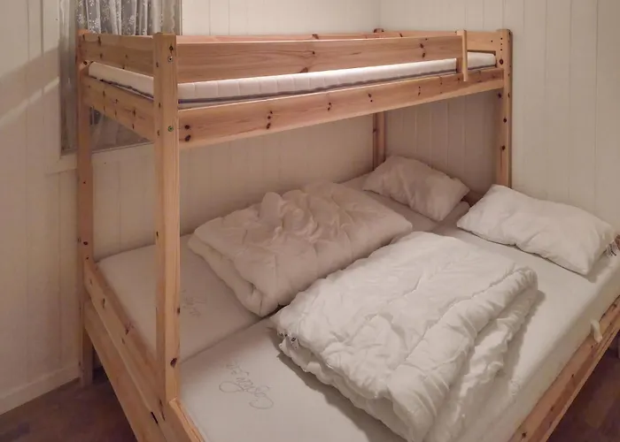 Ferienhaus 3 Bedroom Pet Friendly In